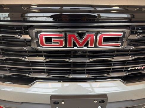 New 2026 GMC Acadia AT4 w/ Luxury Package image 4