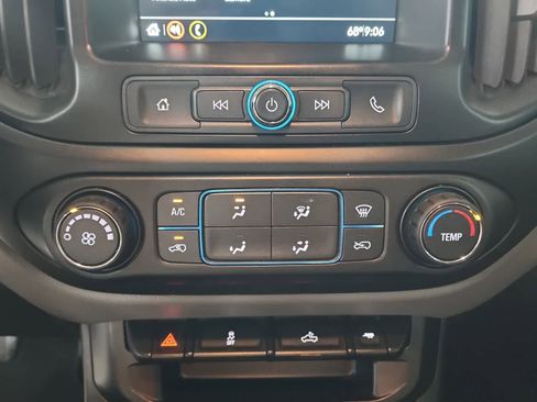 Used 2019 Chevrolet Colorado W/T w/ WT Convenience Package RWD image 28