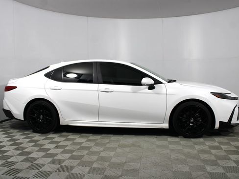 Used 2026 Toyota Camry SE w/ Multimedia Upgrade Package FWD image 38