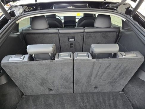 Used 2024 Tesla Model Y Long Range image 42