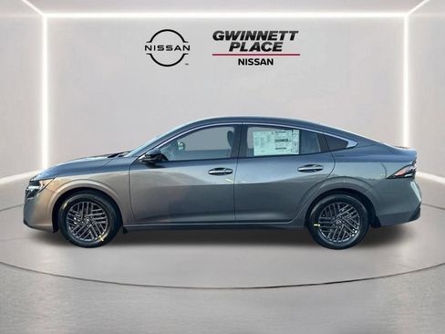 New 2026 Nissan Sentra SV w/ SV Convenience Package FWD image 8