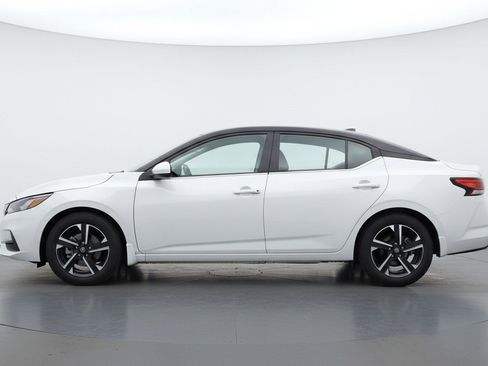 Used 2025 Nissan Sentra SV FWD image 5