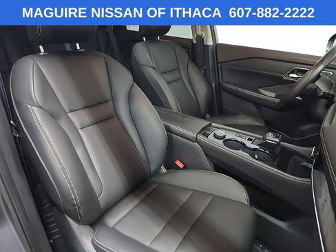 Used 2021 Nissan Rogue SL AWD/4WD image 15
