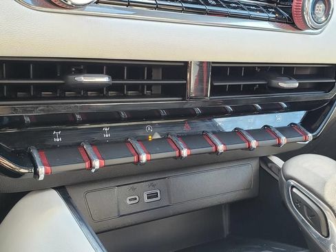 Used 2023 GMC Canyon AT4X AWD/4WD image 31