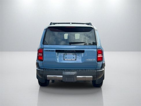 Used 2024 Toyota Land Cruiser image 6