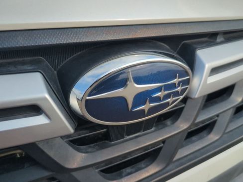 Used 2023 Subaru Crosstrek 2.0i Premium AWD/4WD image 11