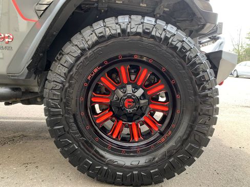 Used 2019 Jeep Wrangler Unlimited Rubicon AWD/4WD image 23