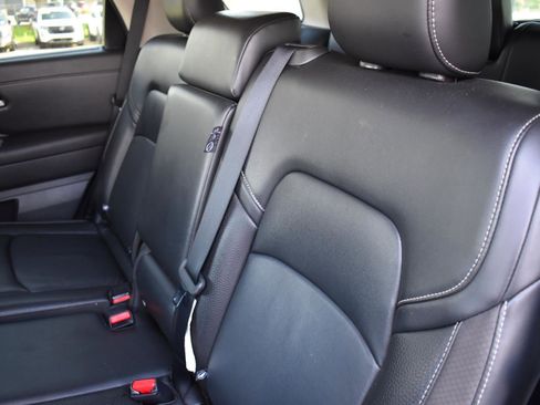 Used 2024 Nissan Pathfinder SL FWD image 52