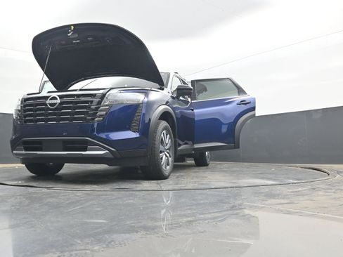 New 2026 Nissan Pathfinder SL FWD image 36