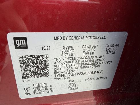 Used 2023 Chevrolet Traverse RS w/ LPO, Floor Liner Package FWD image 30