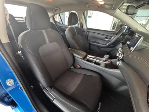 Used 2025 Nissan Sentra SV FWD image 30