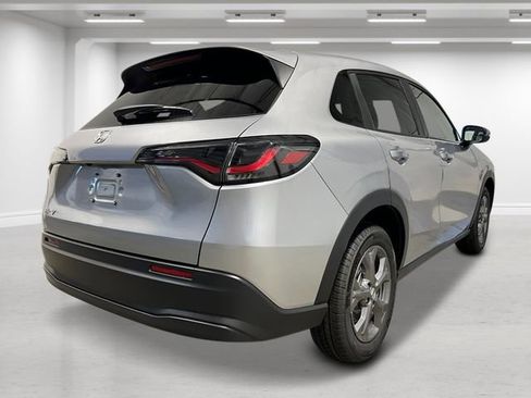 New 2027 Honda HR-V LX image 3