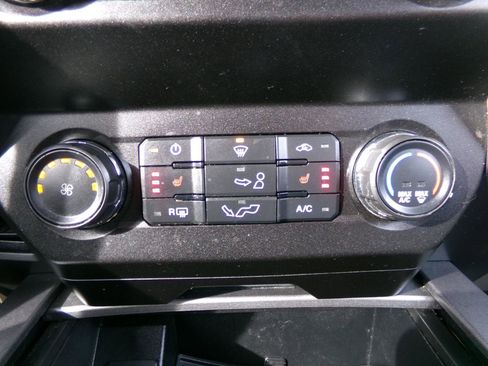 Used 2020 Ford F150 XLT w/ Equipment Group 302A Luxury image 12