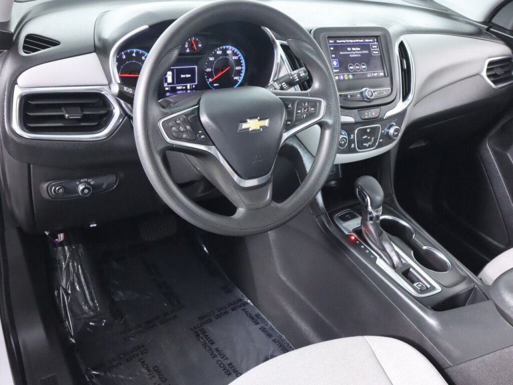 Used 2022 Chevrolet Equinox LS w/ Driver Confidence II Package AWD/4WD image 9