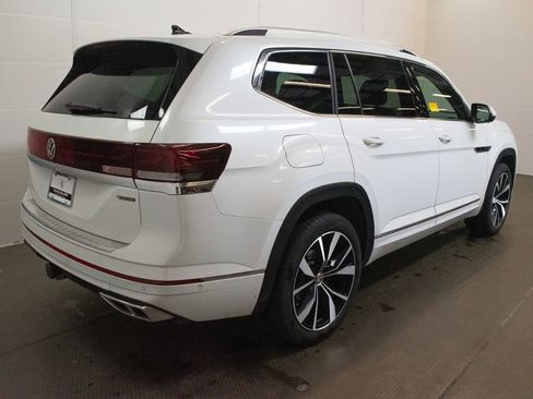 Used 2024 Volkswagen Atlas SEL Premium R-Line AWD/4WD image 4