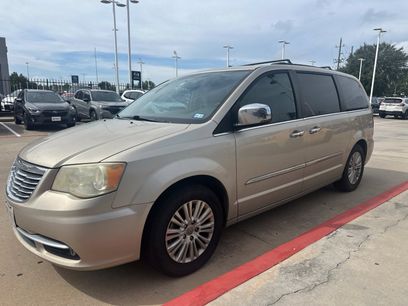Used 2013 Chrysler Town & Country Touring-L w/ Premium Group