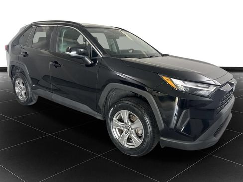Used 2024 Toyota RAV4 LE AWD/4WD image 7