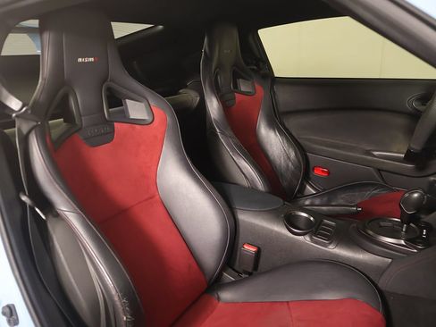 Used 2016 Nissan 370Z NISMO RWD image 24