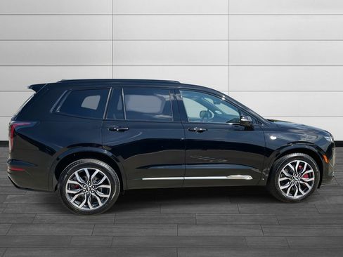 Certified 2025 Cadillac XT6 Sport w/ Technology Package image 6
