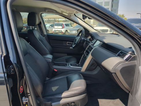 Used 2019 Land Rover Discovery Sport SE AWD/4WD image 26