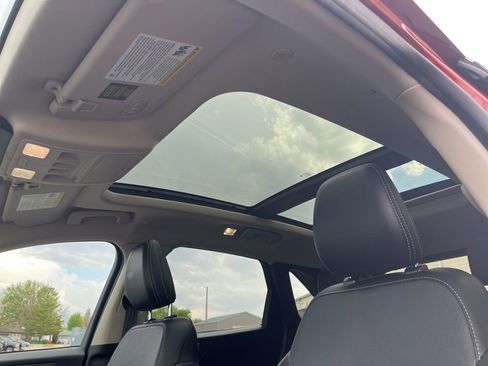 Used 2020 Ford Escape Titanium AWD/4WD image 13