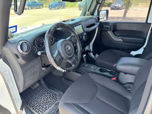 Used 2014 Jeep Wrangler Sport w/ Quick Order Package 24S AWD/4WD image 9