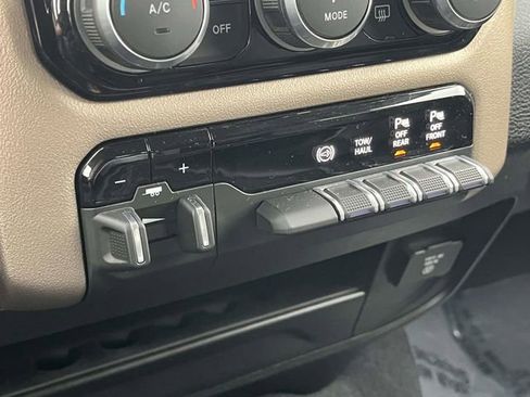 Used 2024 RAM 2500 Laramie w/ Safety Group image 33