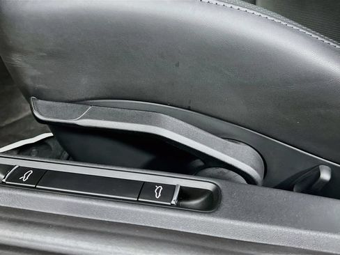 Certified 2025 Porsche 718 Cayman S RWD image 22