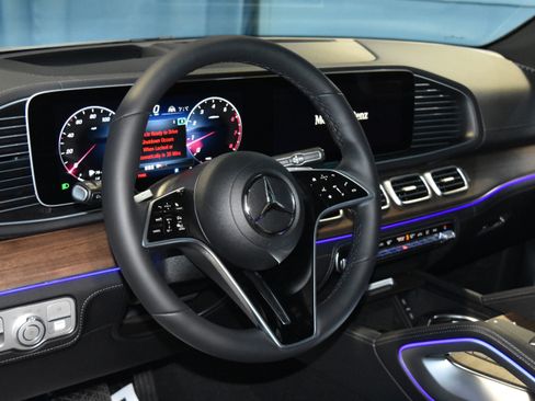 New 2026 Mercedes-Benz GLE 450 4MATIC image 2