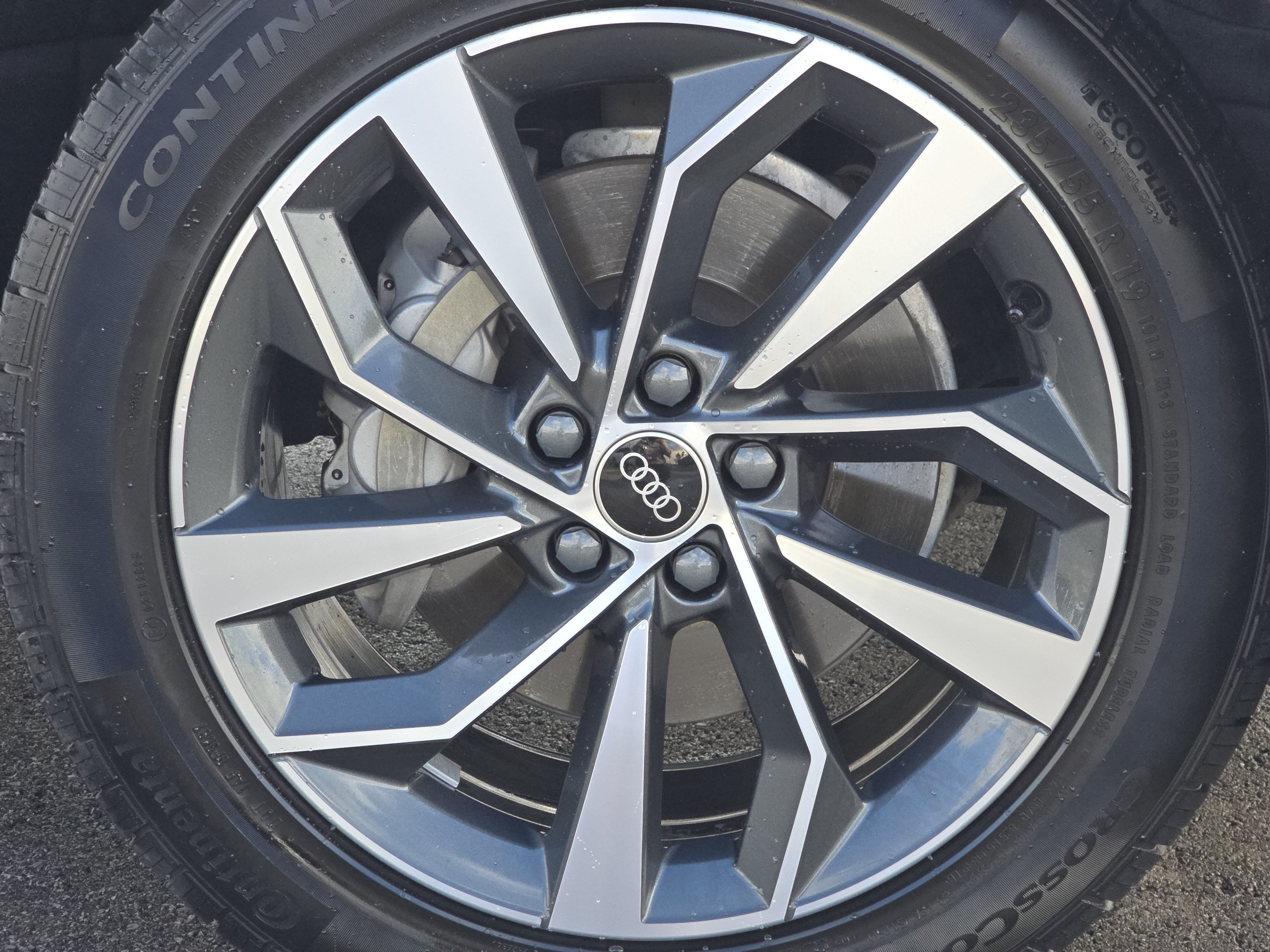 Certified 2022 Audi Q5 2.0T Premium Plus w/ Premium Plus Package AWD/4WD image 16