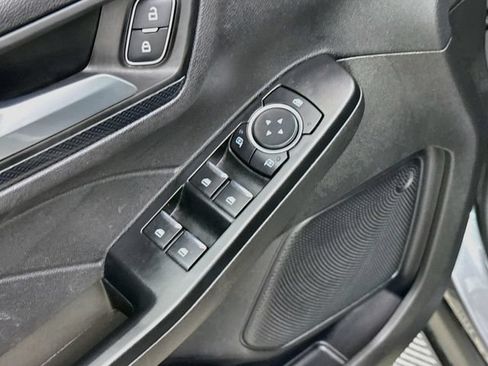 Certified 2025 Ford Escape ST-Line FWD image 17