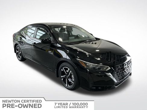 Used 2025 Nissan Sentra SV FWD image 1