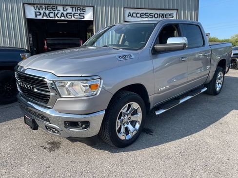Used 2020 RAM 1500 Big Horn AWD/4WD image 3