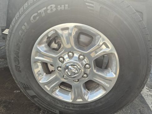 Used 2024 RAM 2500 Big Horn AWD/4WD image 7