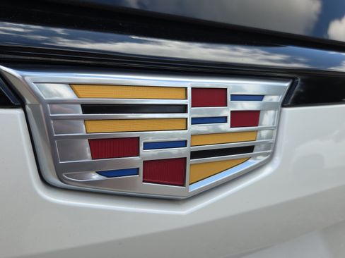 Used 2021 Cadillac Escalade ESV Sport Platinum w/ Heavy-Duty Trailer Package AWD/4WD image 34