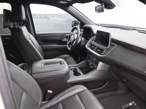 Used 2021 Chevrolet Tahoe Z71 w/ Z71 Off-Road Package image 2