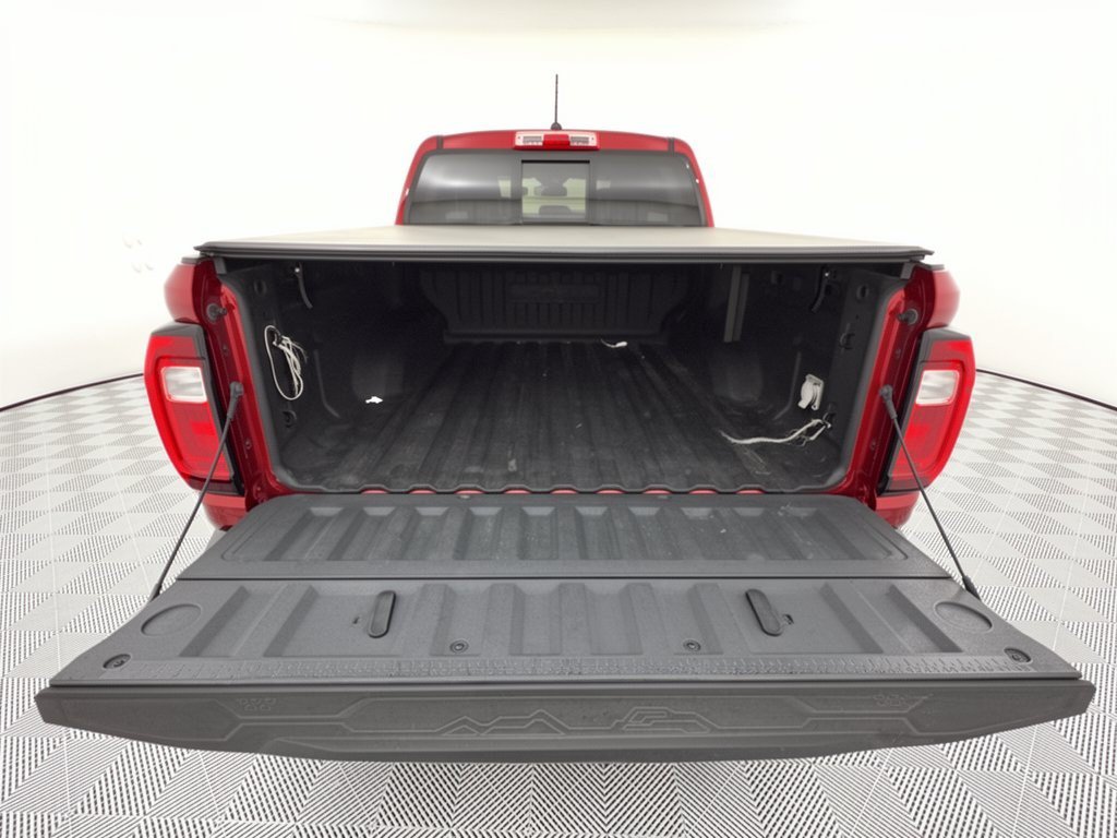 Used 2024 GMC Canyon Elevation w/ Elevation Premium Package RWD image 28