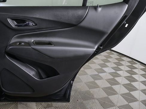 Used 2023 Chevrolet Equinox LT w/ Driver Convenience Package image 21