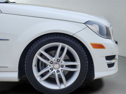 Used 2012 Mercedes-Benz C 250 Sedan image 10