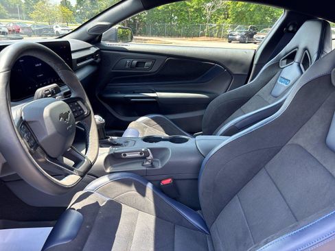 Used 2025 Ford Mustang Dark Horse RWD image 15