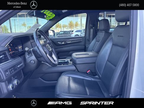 Used 2022 GMC Yukon Denali RWD image 10