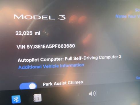 Used 2023 Tesla Model 3 Standard Range image 22