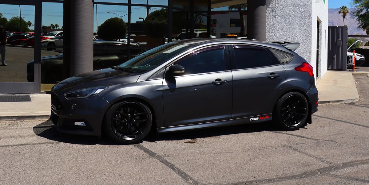Used 2018 Ford Focus ST FWD image 7