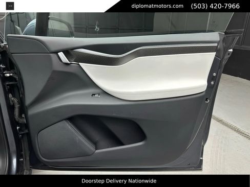 Used 2019 Tesla Model X Performance image 28