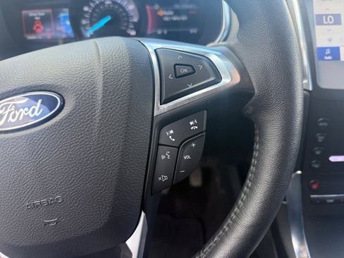 Certified 2020 Ford Edge Titanium image 18