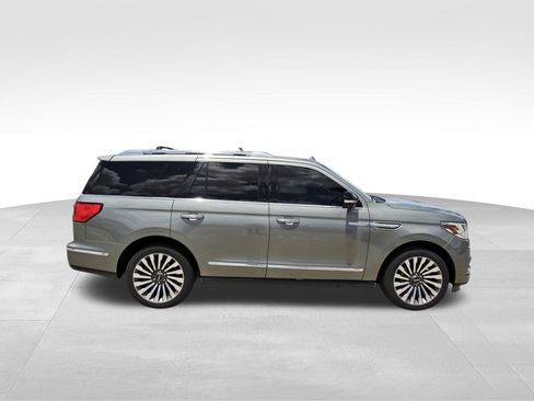 Used 2019 Lincoln Navigator Reserve w/ Cargo Package AWD/4WD image 5