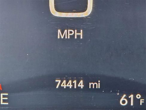 Used 2018 Chrysler Pacifica Limited w/ Tire & Wheel Group image 46