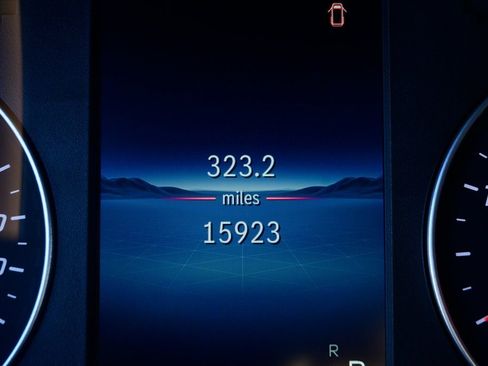 Used 2025 Mercedes-Benz Sprinter 2500 image 11