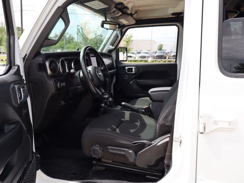 Used 2019 Jeep Wrangler Unlimited Sport S AWD/4WD image 24