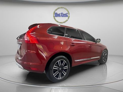 Used 2017 Volvo XC60 T5 Dynamic w/ Preferred Option Package AWD/4WD image 5